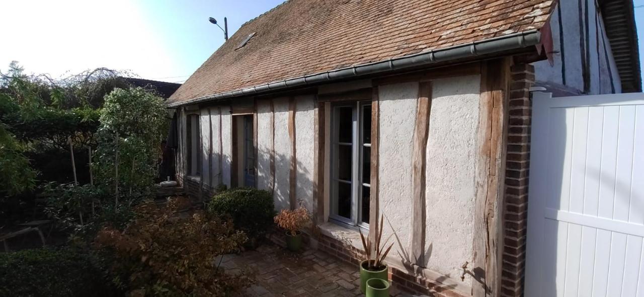 La Rainette Villa Corny Bagian luar foto